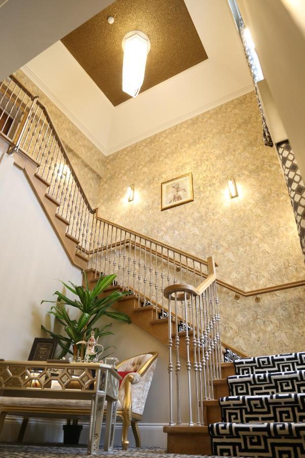 The Old Hall Hotel โคเวนทรี ภายนอก รูปภาพ